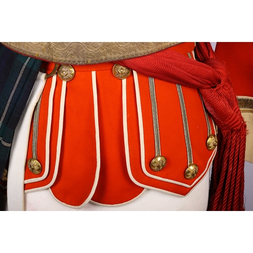 323 - Highland Light Infantry Full Dress Uniform of Major W M Hamilton, the set consists of his original f... 