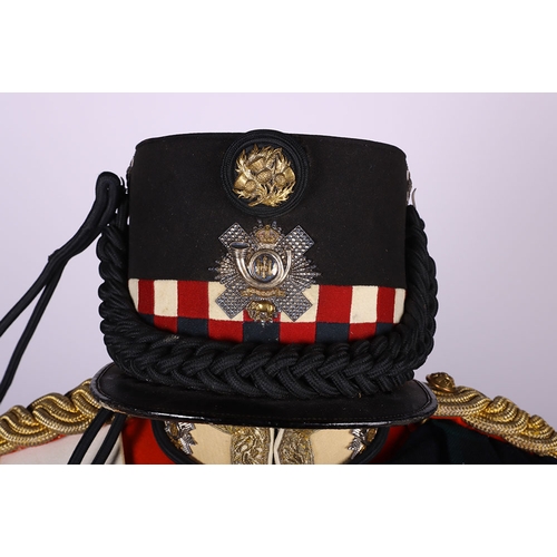 323 - Highland Light Infantry Full Dress Uniform of Major W M Hamilton, the set consists of his original f... 