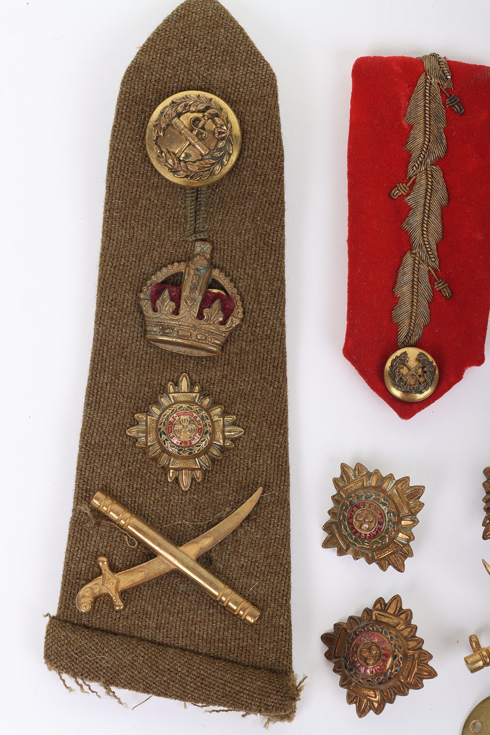 WW1/WW2 British Army Generals Insignia Grouping, Bronzed Cap Badge ...