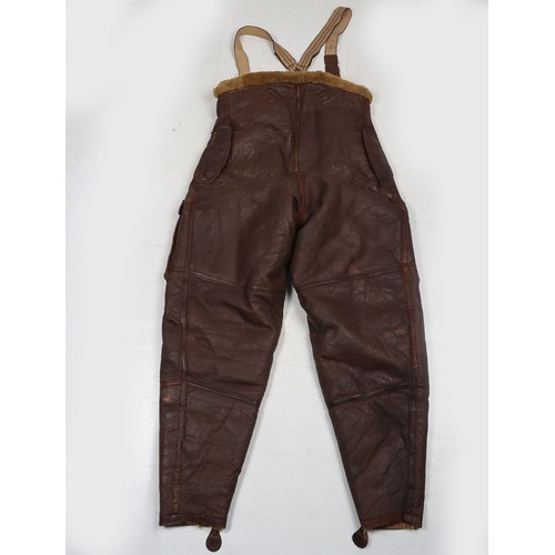 847 - WW2 RAF Irvin Suit Trousers, 1940 dated. A very nice pair of the RAF's Irvin flying trousers. leathe... 