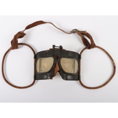 851 - WW2 RAF Mk.IVB Flying Goggles. An original pair of original Mk.IVB flying goggles. The frame is in g... 