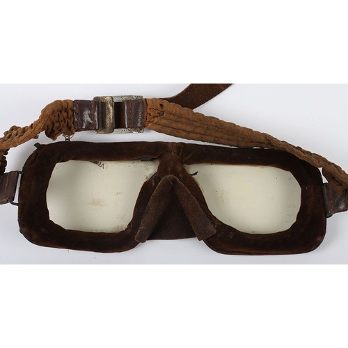 853 - WW2 RAF Mk.IIIa Flying Goggles. A fair original pair of the early RAF Mk.III flying goggles as often... 