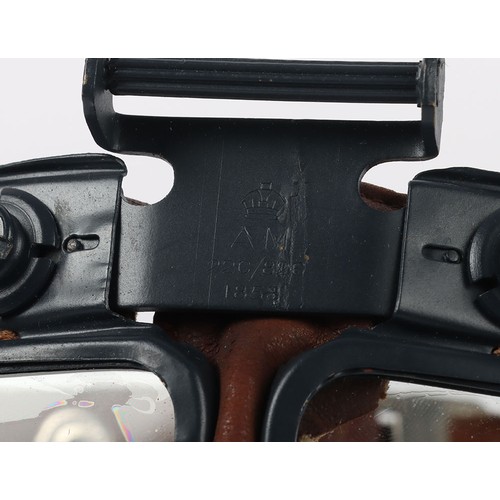 855 - WW2 RAF Mk.VII Flying Goggles. A good original pair of the RAF Mk.VII flying goggles. Good metal fra... 