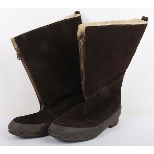 858 - WW2 RAF 41 Pattern Flying Boots. A very nice pair of RAF 41 pattern flying boots in an above average... 