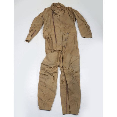863 - WW2 RAF 1930 Pattern Sidcot Flying Suit. A very nice example of the RAF 1930 pattern sidcot suit as ... 