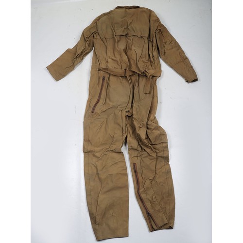 863 - WW2 RAF 1930 Pattern Sidcot Flying Suit. A very nice example of the RAF 1930 pattern sidcot suit as ... 
