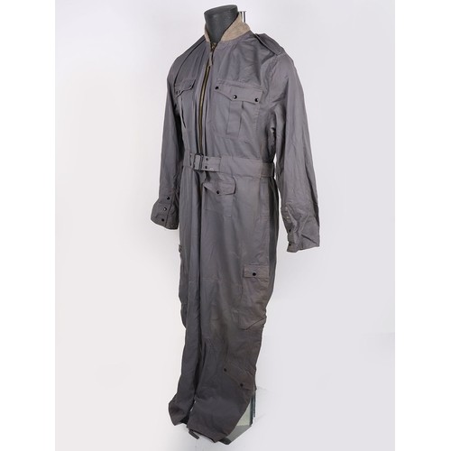 872 - RAF Beadon Lightweight Flying Suit. A good example of the post war RAF Beadon flight suit as used by... 