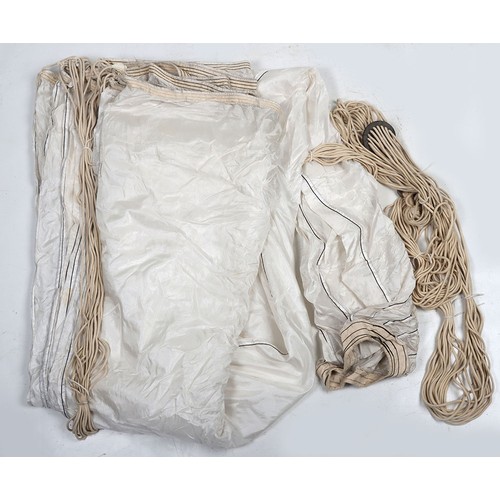 873 - WW2 RAF Silk Parachute. A good large size type of silk parachute canopy. The chute looks to be in fa... 