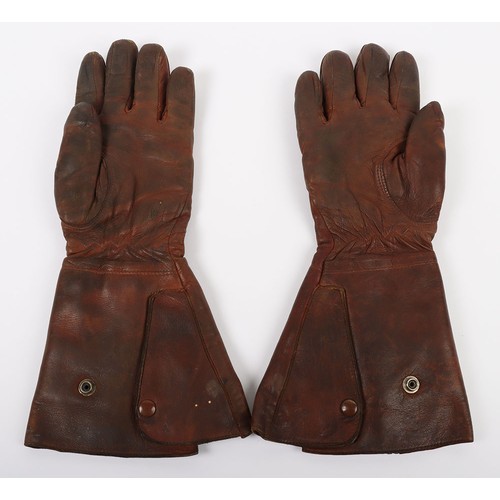 882 - WW2 RAF H Type Flying Electrically Heated Gloves. A fine pair of original RAF H type flying gloves. ... 