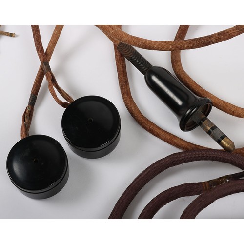 891 - WW2 RAF External Type Wiring Loom & Recievers. A good set of early 'AM' marked receivers with th... 