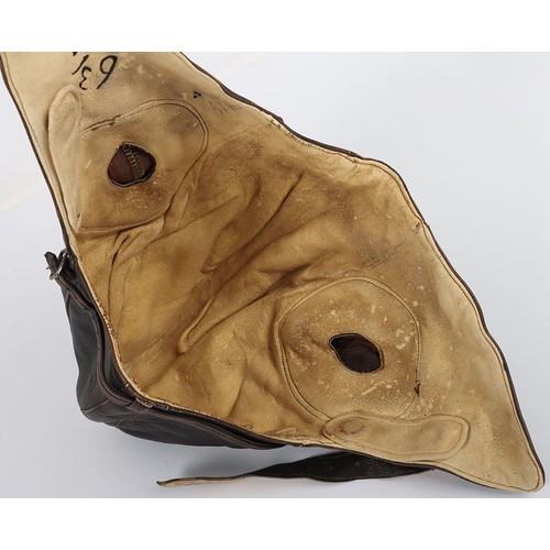 896 - WW2 RAAF B Type Flying Helmets, Four Examples. A selection of four original WW2 Royal Australian Air... 