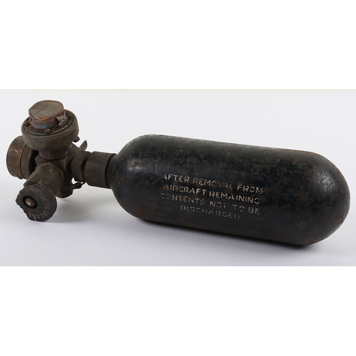898 - WW2 RAF Portable Oxygen Bottle, 1940 Dated. A fair example of the early Mk1a portable oxygen bottle ... 