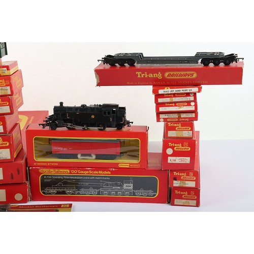 A collection of Tri-ang Hornby 00 Gauge Loco's, Rolling Stock ...