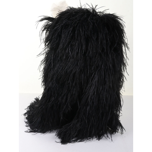23 - Seaforth highlanders ostrich feather bonnet with correct 5 tails, silk rosette & badge, diced ba... 