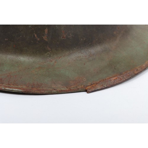 40 - WW1 Scots Guards Steel Combat Helmet, bring a refurbished example of a 1st pattern British steel hel... 