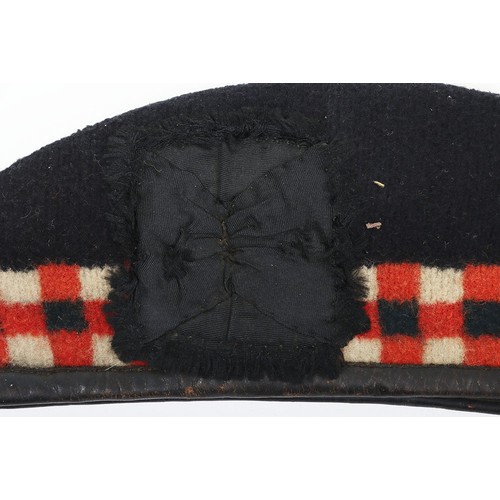 33 - WW1 Scottish Other Ranks Glengarry, blue wool body with diced band, leather trim. Rosette backing fo... 