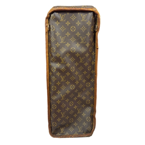 106 - Louis Vuitton Vintage Monogram Travel Bag