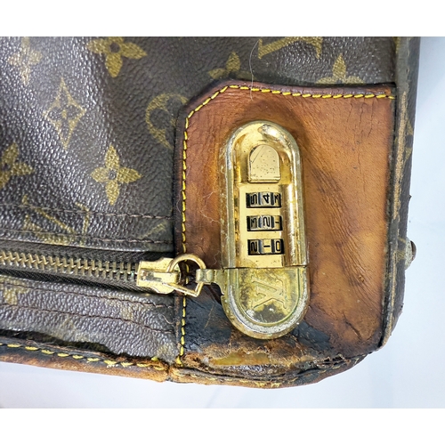 106 - Louis Vuitton Vintage Monogram Travel Bag