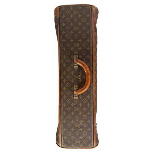 107 - Louis Vuitton Vintage Monogram Pullman Travel Bag