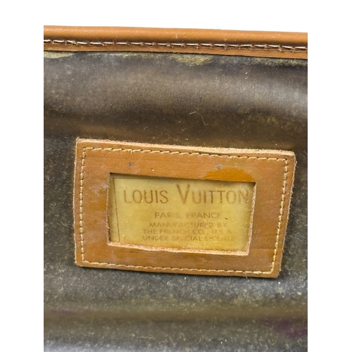 112 - Louis Vuitton Vintage Train Case Monogram Canvas Carry On Vanity Bag Luggage