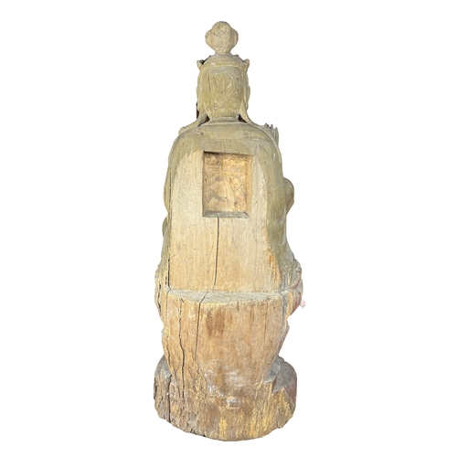 122 - A good late large Chinese carved wooden
Buddha sat upon a lotus leaf decorated
base, needs restorati... 