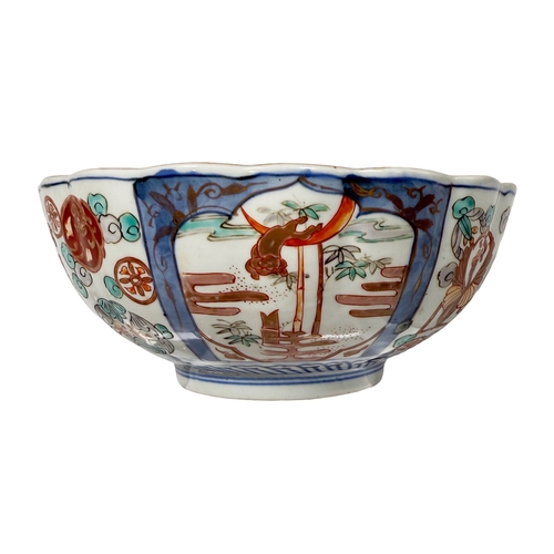 130 - An Imari style bowl