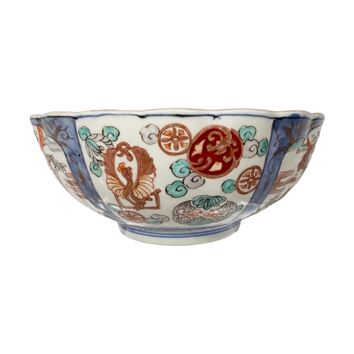 130 - An Imari style bowl