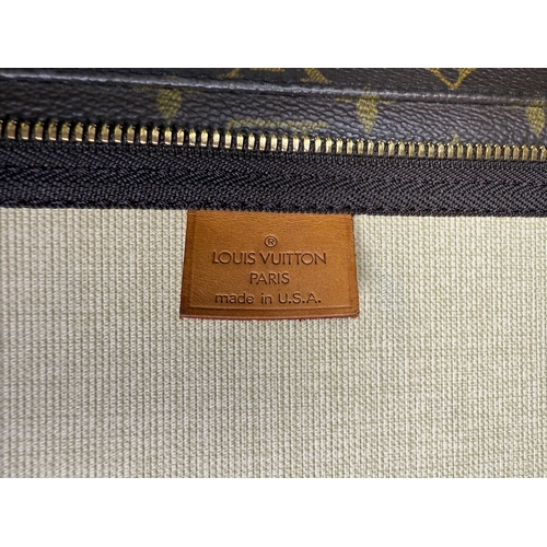 18 - Louis Vuitton Vintage Monogram Pullman Travel Bag.