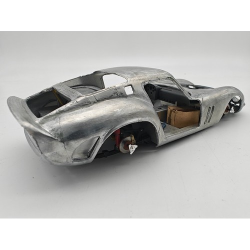 82 - A 1:43 Maserati 300S, 250GT SWB and 250GTO KitA 1/43 scale Maserati 300S, a 1/24th Ferrari 250GT SWB... 