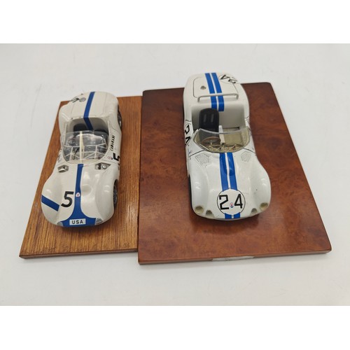 95 - Two Maserati Tipo 60 / 61 Birdcage Models on PlinthsTwo 1/24 Maserati Tipo 60 / 61 Birdcage models o... 