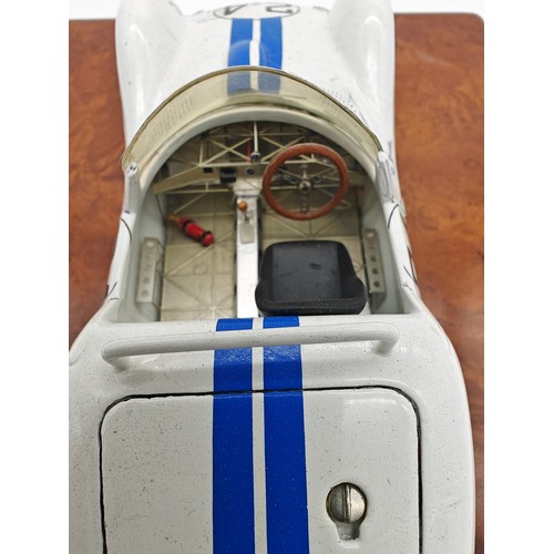 95 - Two Maserati Tipo 60 / 61 Birdcage Models on PlinthsTwo 1/24 Maserati Tipo 60 / 61 Birdcage models o... 