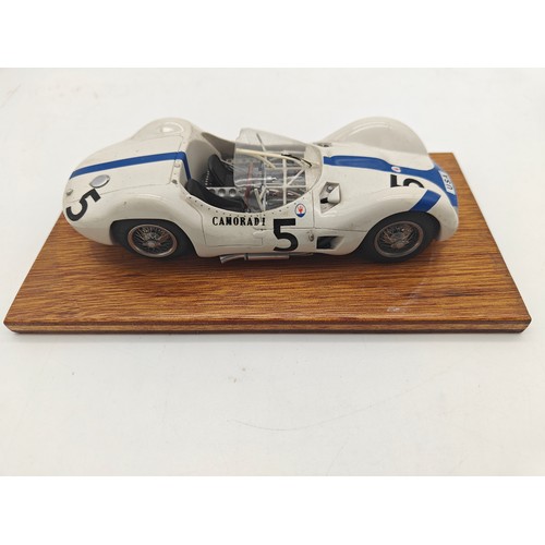 95 - Two Maserati Tipo 60 / 61 Birdcage Models on PlinthsTwo 1/24 Maserati Tipo 60 / 61 Birdcage models o... 