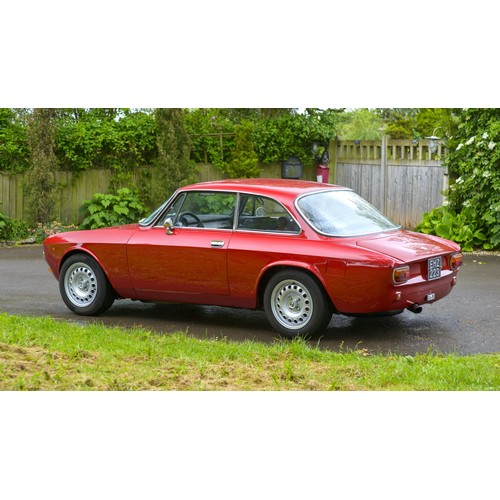 410 - 1970 Alfa-Romeo 1750 GTV                            Registration Number: EHZ 223Chassis Number: 1382... 