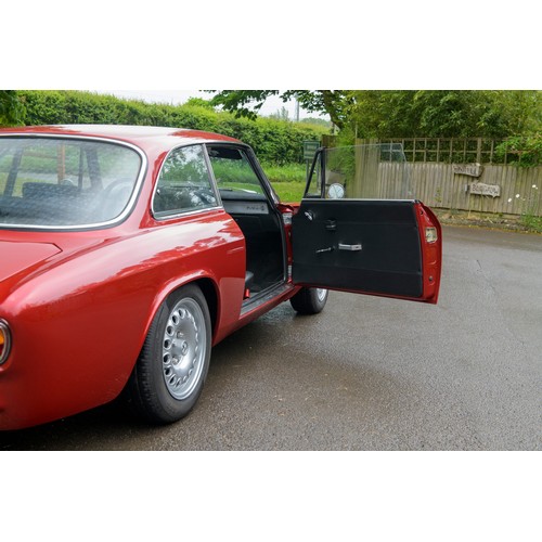 410 - 1970 Alfa-Romeo 1750 GTV                            Registration Number: EHZ 223Chassis Number: 1382... 