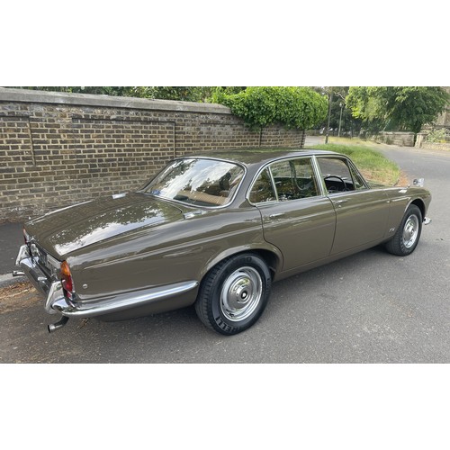 439 - 1971 Jaguar XJ6 Series 1 4.2 SWB Saloon       Registration Number: GPL 734KChassis Number: 1L19745BW... 