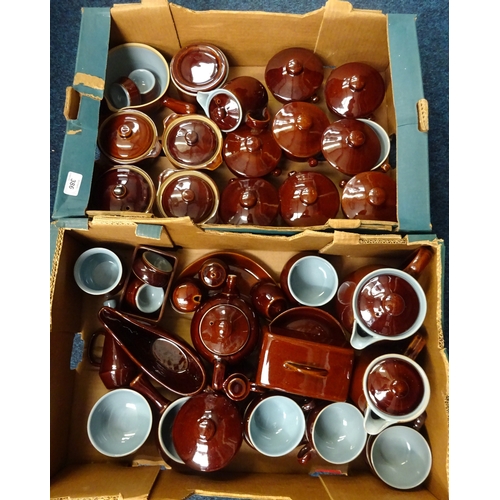 386 - A quantity Denby homestead Brown dinnerware (2)