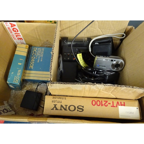 403 - A quantity of misc. camera equipment including Sony cybershot etc.