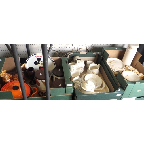84 - Three boxes of various kitchen wares to include a large quantity of Harvest table ware, a used Le cr... 