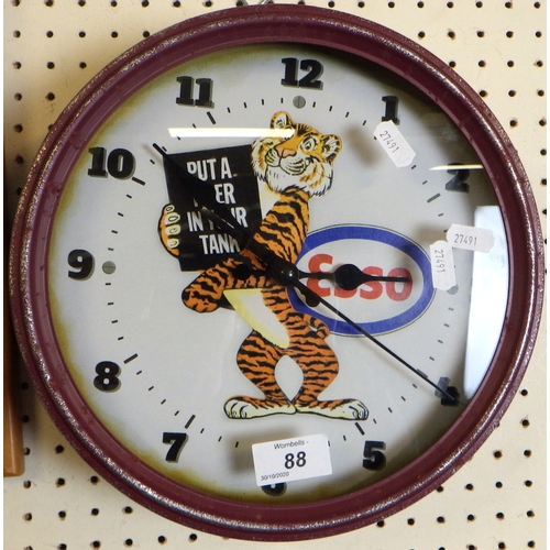 88 - A Esso advertising clock