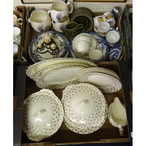 30 - A Wellington China tea set together with a large quantity of further ceramics to include Gobel, Ayns... 