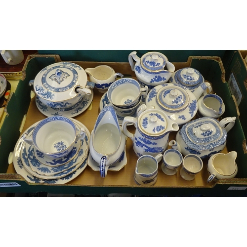 141 - Blue and white tableware incl Wood & Sons 