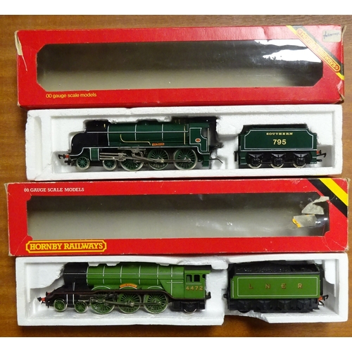 182 - Model railways: a Hornby 00 Gauge Flying Scotsman locomotive; a Hornby Sir Dinadan locomotive.  Both... 