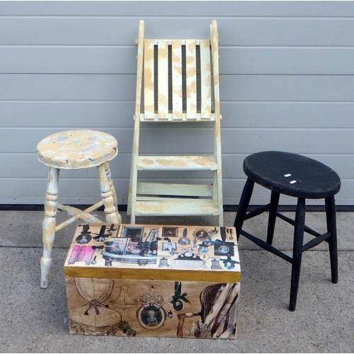 674 - Two painted stools, a set of painted step ladders and scrapwork covered box (4)