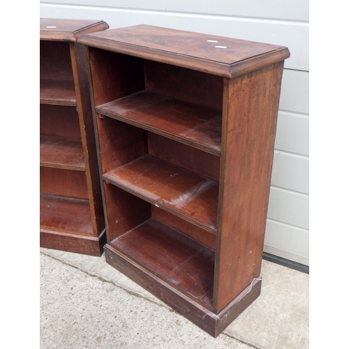 697 - A pair of small mahogany open low bookcases, 48cm wide