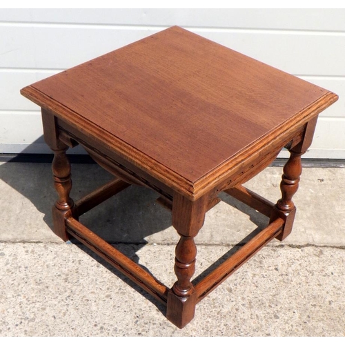 712 - A small square oak/ply lamp table 46cm across