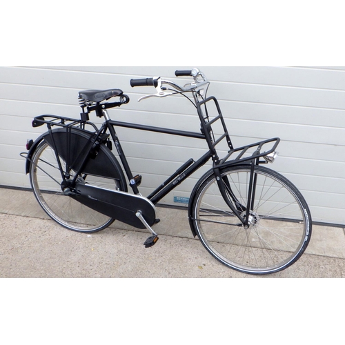 731 - An Old Dutch gents bicycle, with cross bar, black painted, little used