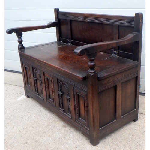 797 - A panelled oak/ply hall seat with hinged box seat 97cm wide