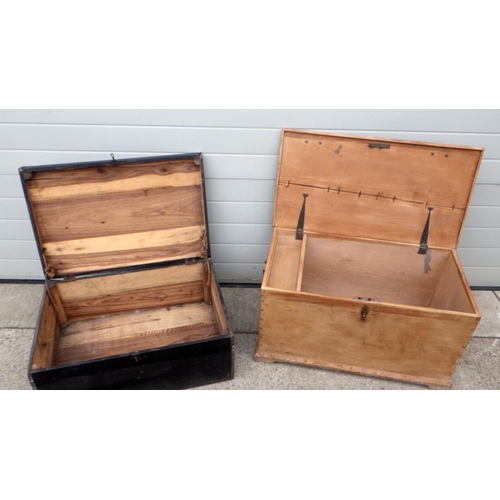 806 - A pine blanket box with later handles together with a stained box (2)