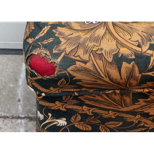 809 - A Victorian upholstered ottoman, 106cm wide