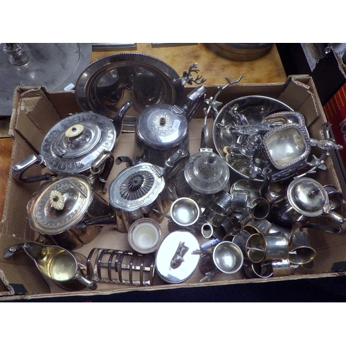 171 - Silver plate and other metalwares (6)